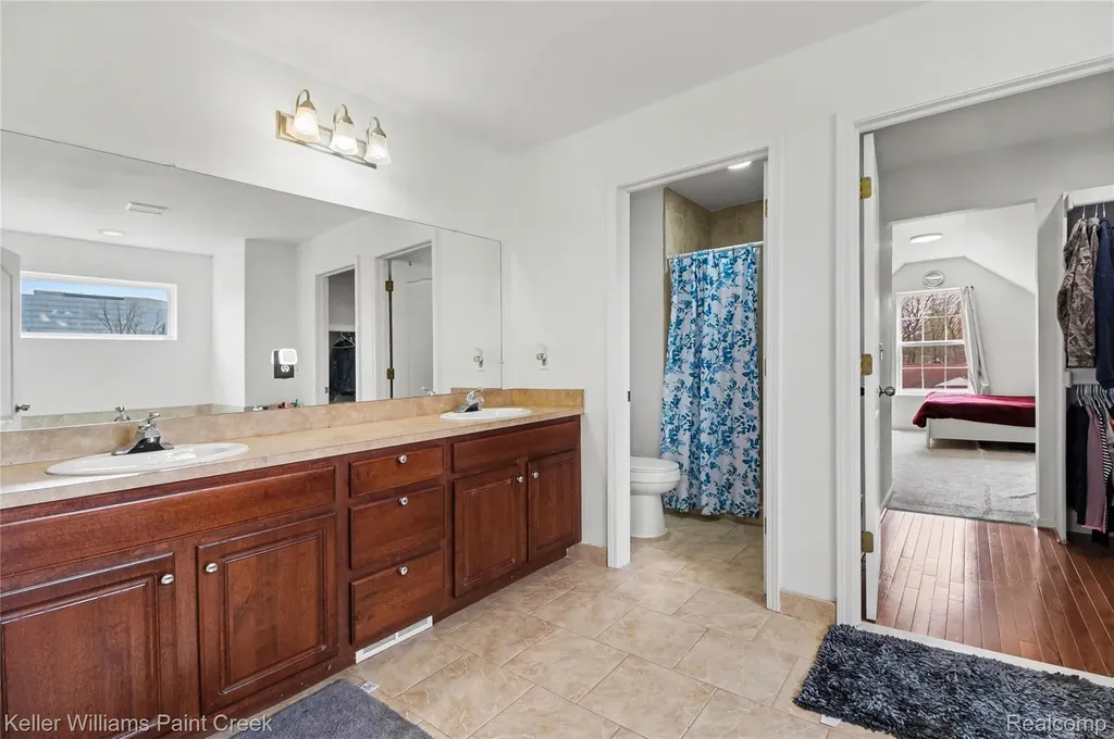 3281 Troy Drive Troy City MI 48083