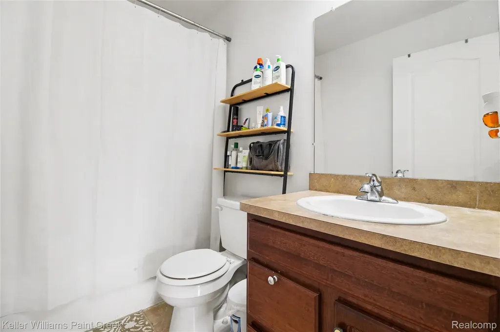 3281 Troy Drive Troy City MI 48083