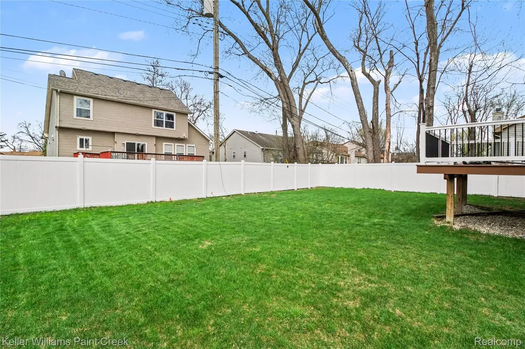 3281 Troy Drive Troy City MI 48083