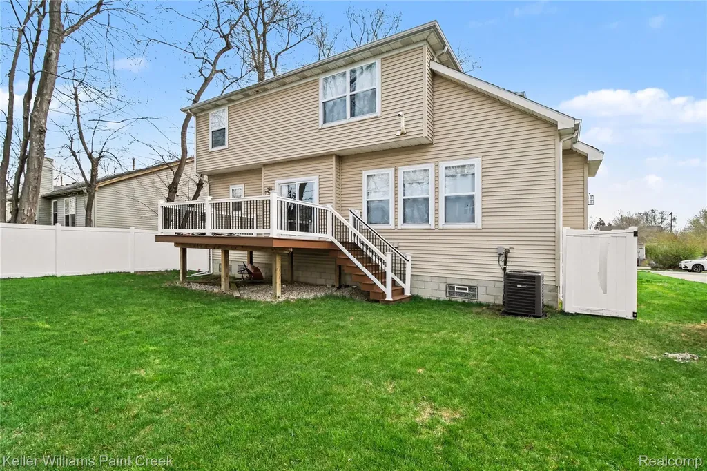 3281 Troy Drive Troy City MI 48083