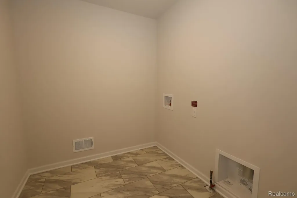34494 Sandpiper Court Chesterfield Township MI 48047