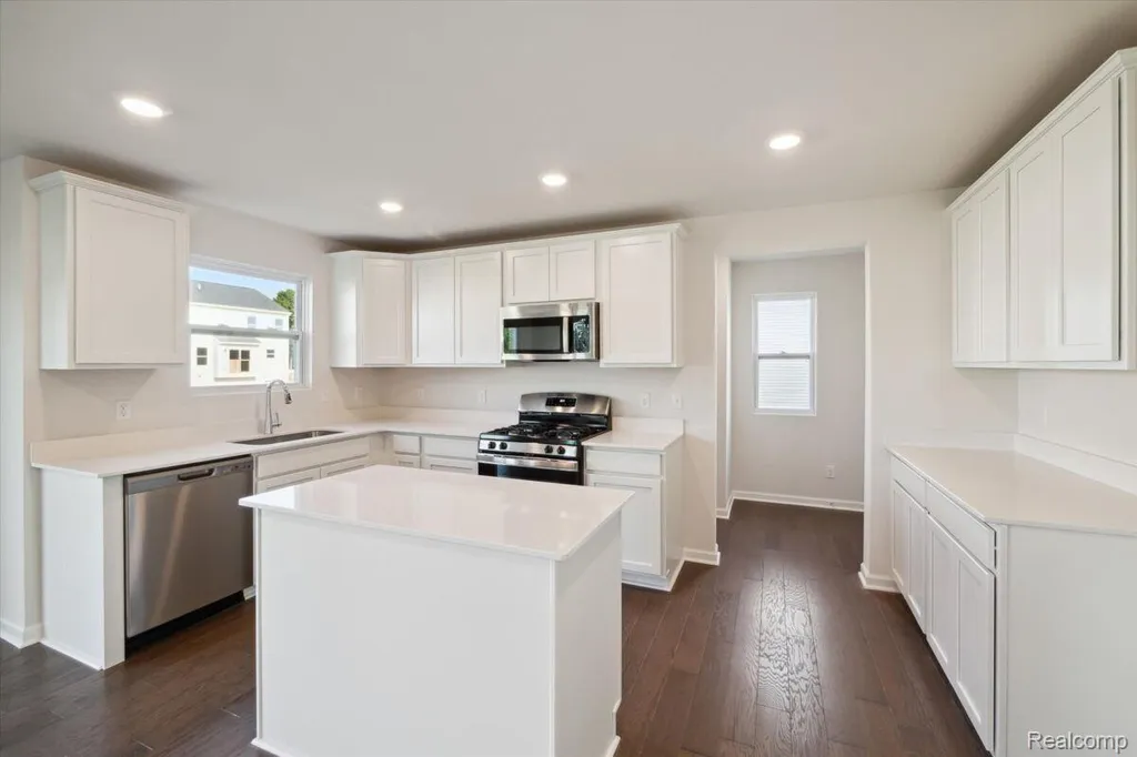 34494 Sandpiper Court Chesterfield Township MI 48047