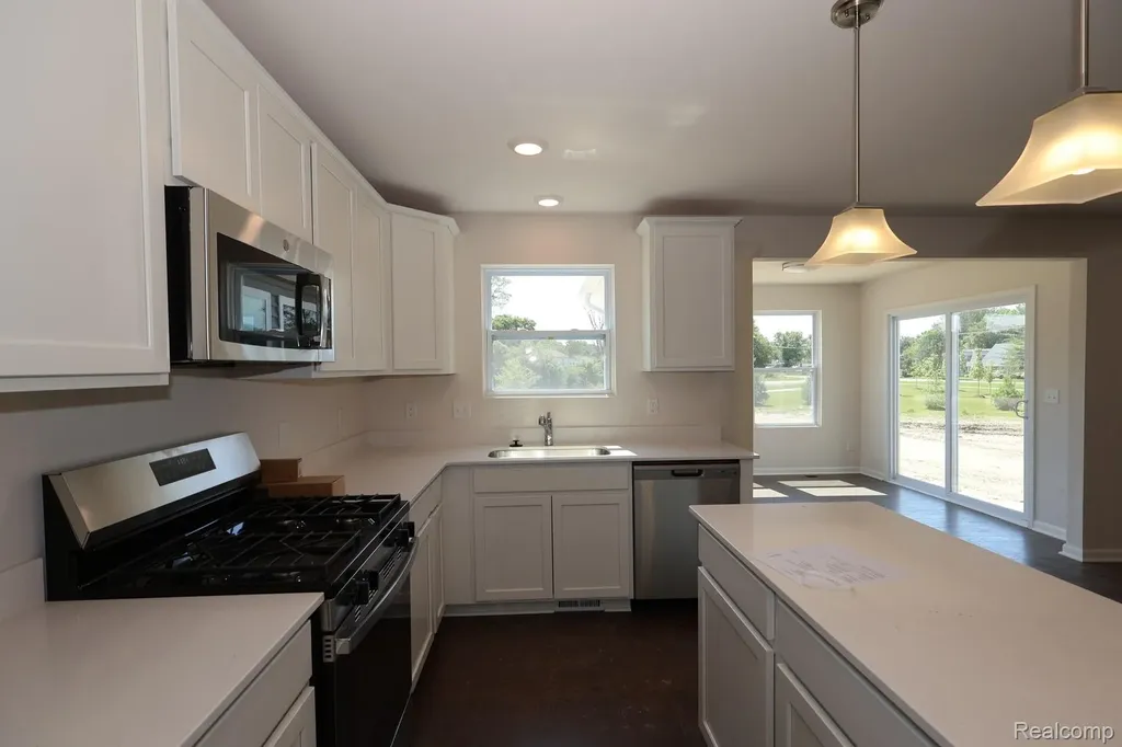 34494 Sandpiper Court Chesterfield Township MI 48047