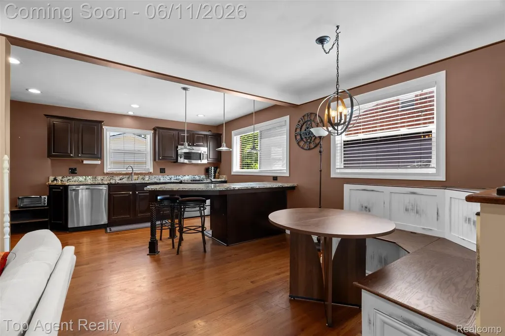 8908 Birkhill Drive Sterling Heights City MI 48314