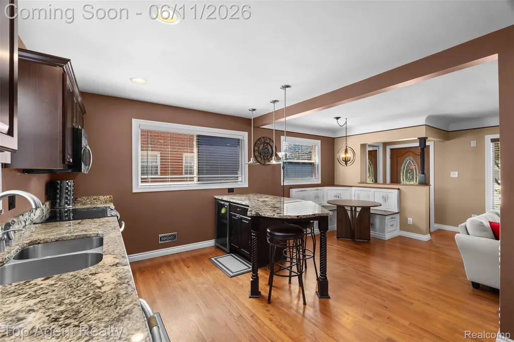 8908 Birkhill Drive Sterling Heights City MI 48314