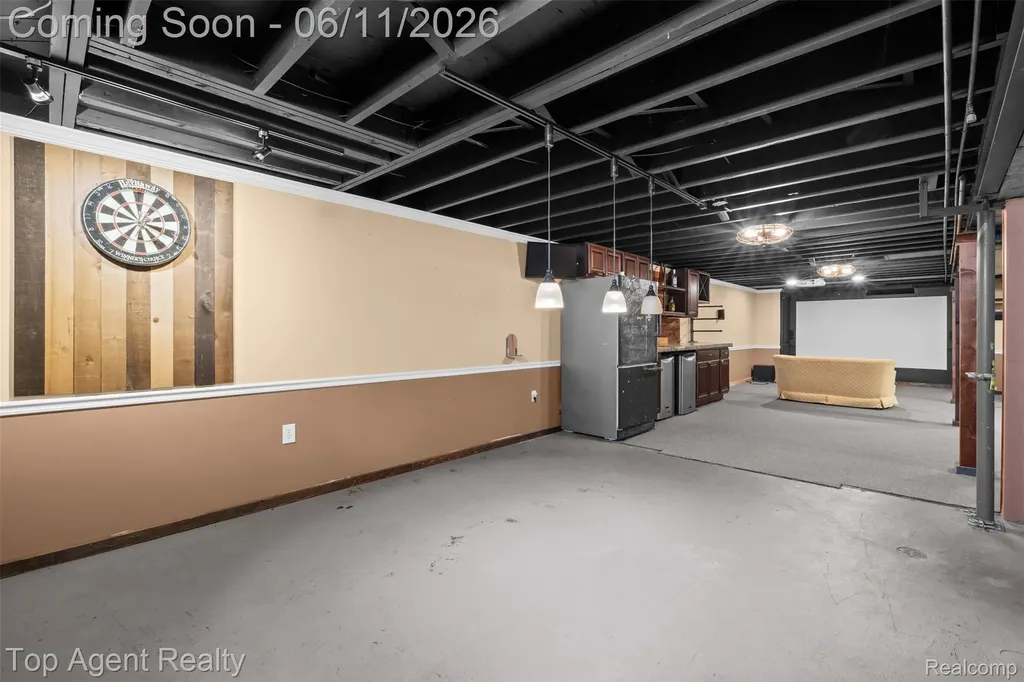 8908 Birkhill Drive Sterling Heights City MI 48314