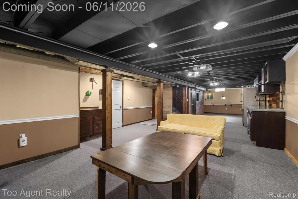 8908 Birkhill Drive Sterling Heights City MI 48314