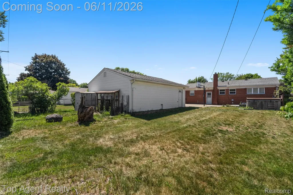 8908 Birkhill Drive Sterling Heights City MI 48314