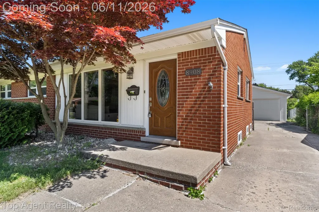 8908 Birkhill Drive Sterling Heights City MI 48314