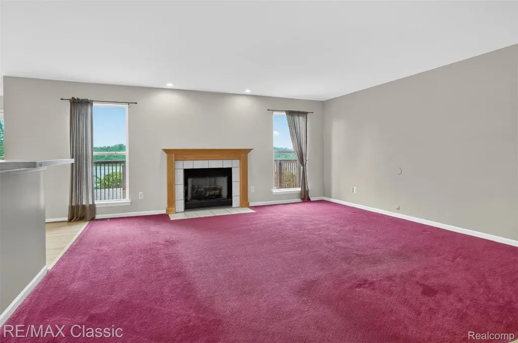 1953 Twin Sun Circle Walled Lake City MI 48390