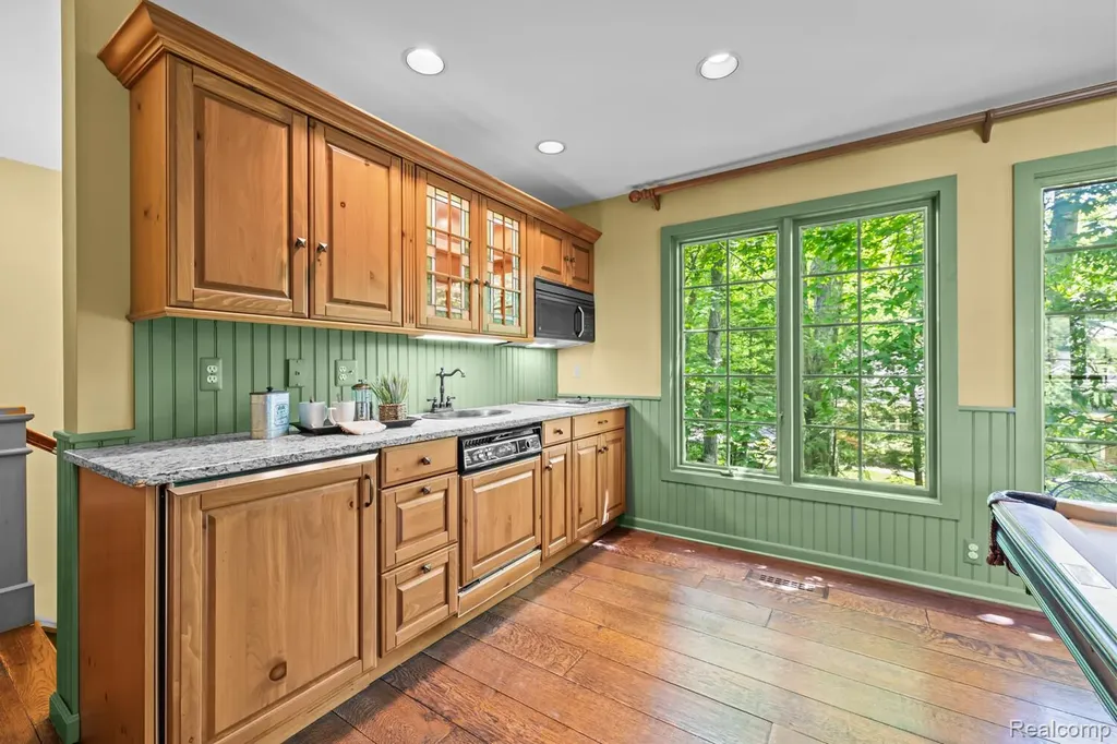 18234 Arselot Drive Northville Township MI 48168