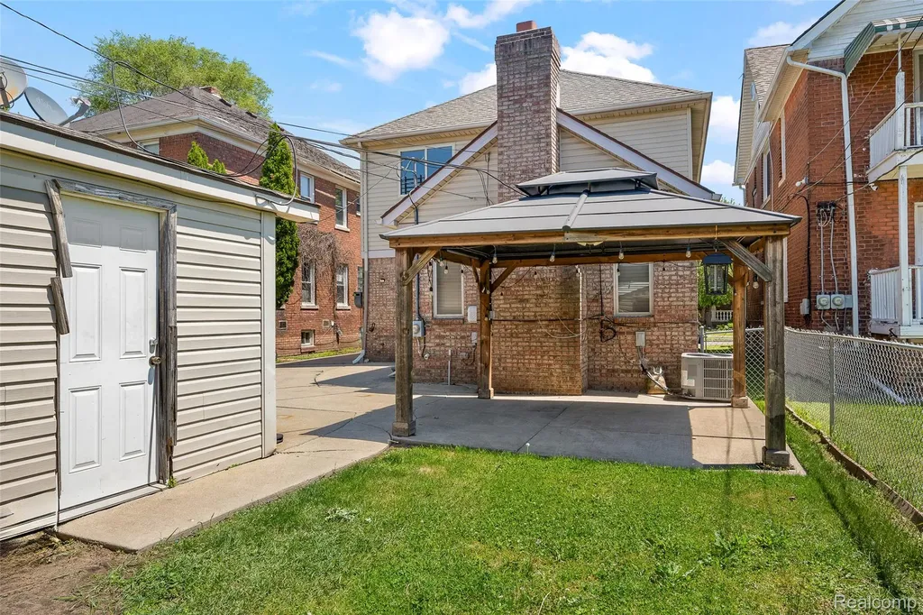5003 Horger Street Dearborn City MI 48126