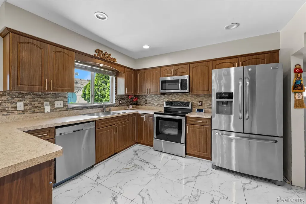 5003 Horger Street Dearborn City MI 48126