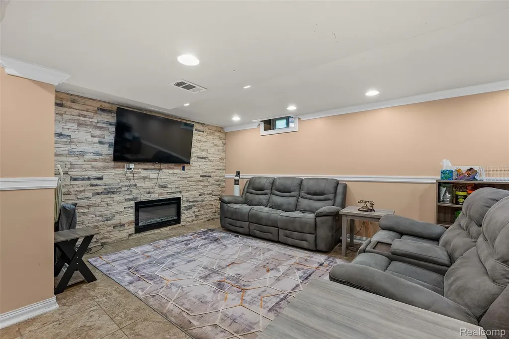 5003 Horger Street Dearborn City MI 48126