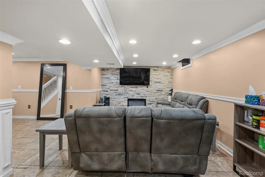 5003 Horger Street Dearborn City MI 48126