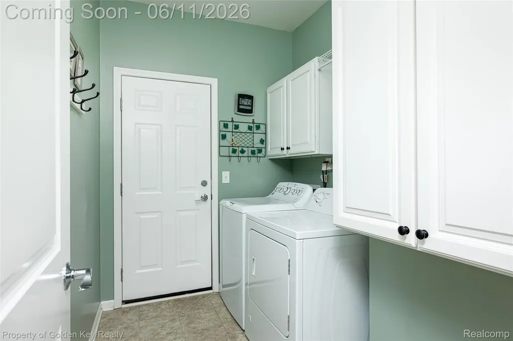 8238 Carston Lane Green Oak Township MI 48116