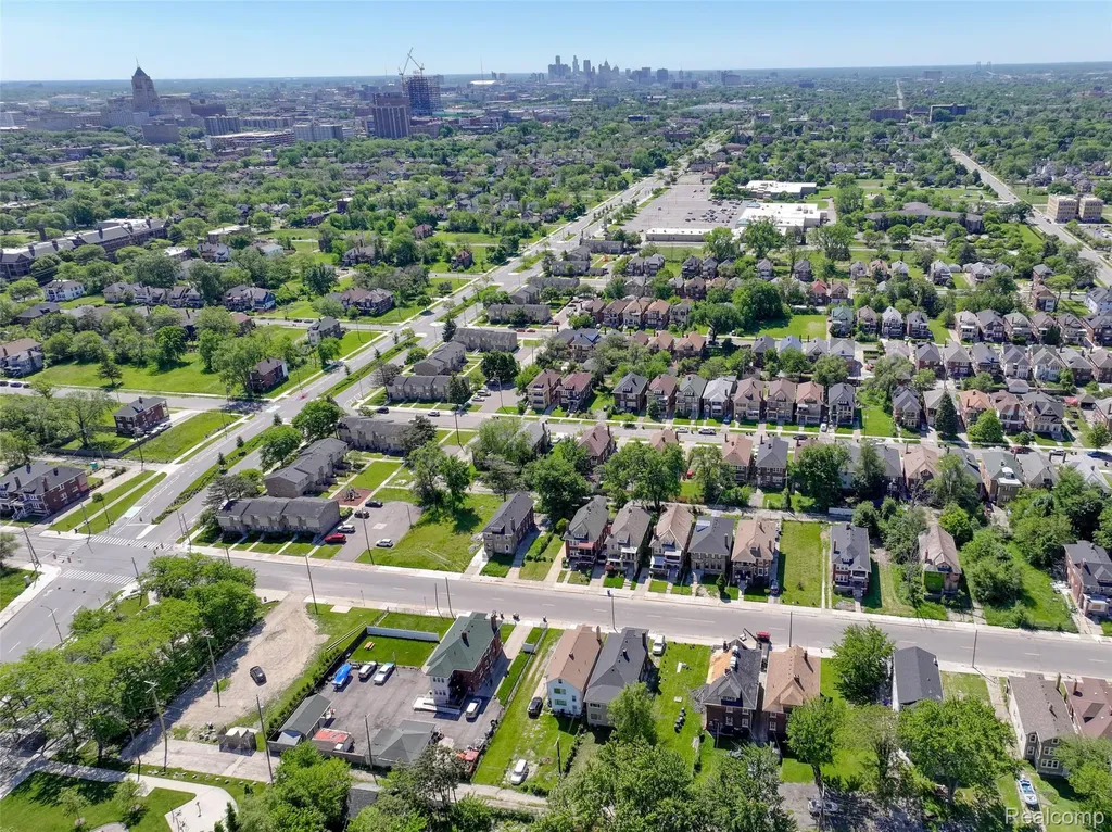 1976 Clairmount Street Detroit City MI 48206