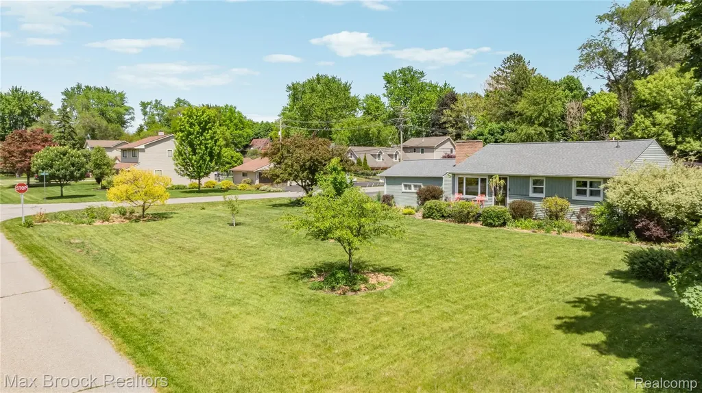 9110 Corinne Street Plymouth Charter Township MI 48170