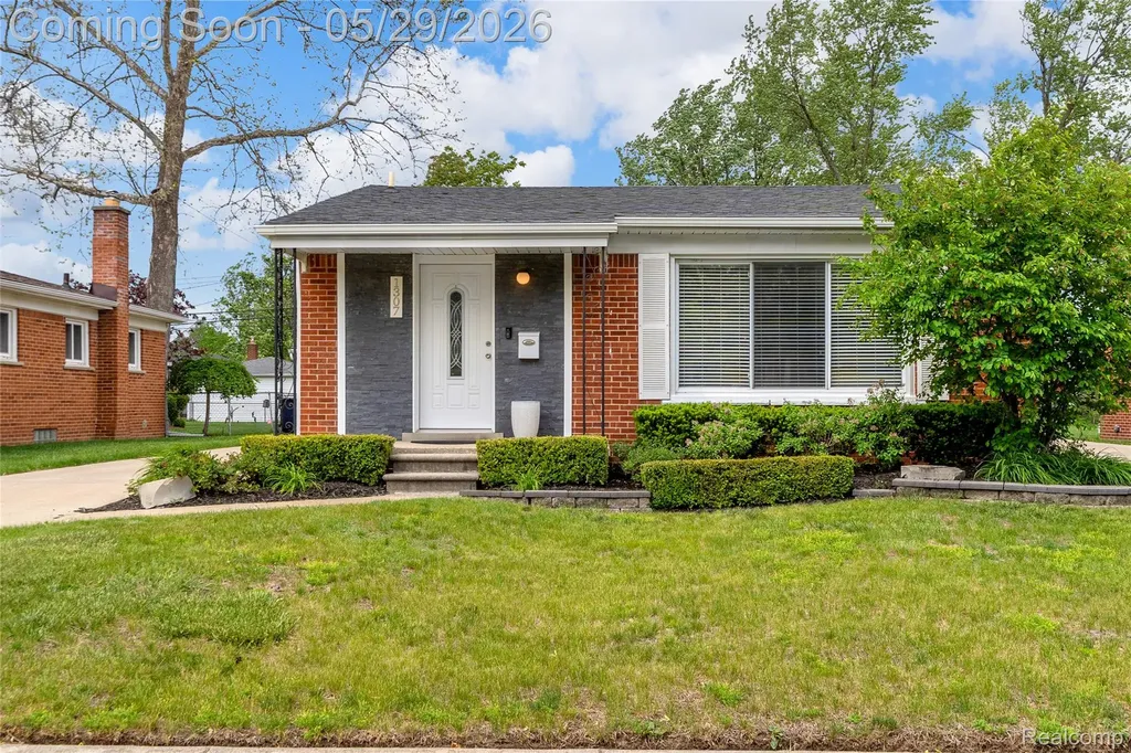 1307 Englewood Avenue Royal Oak City MI 48073