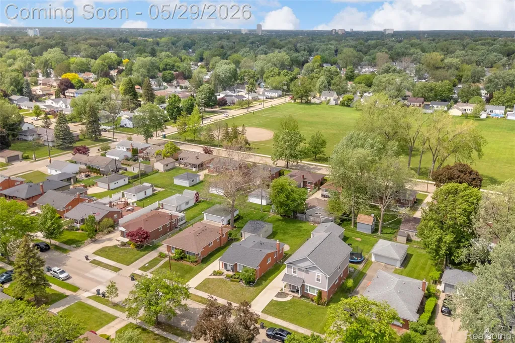 1307 Englewood Avenue Royal Oak City MI 48073