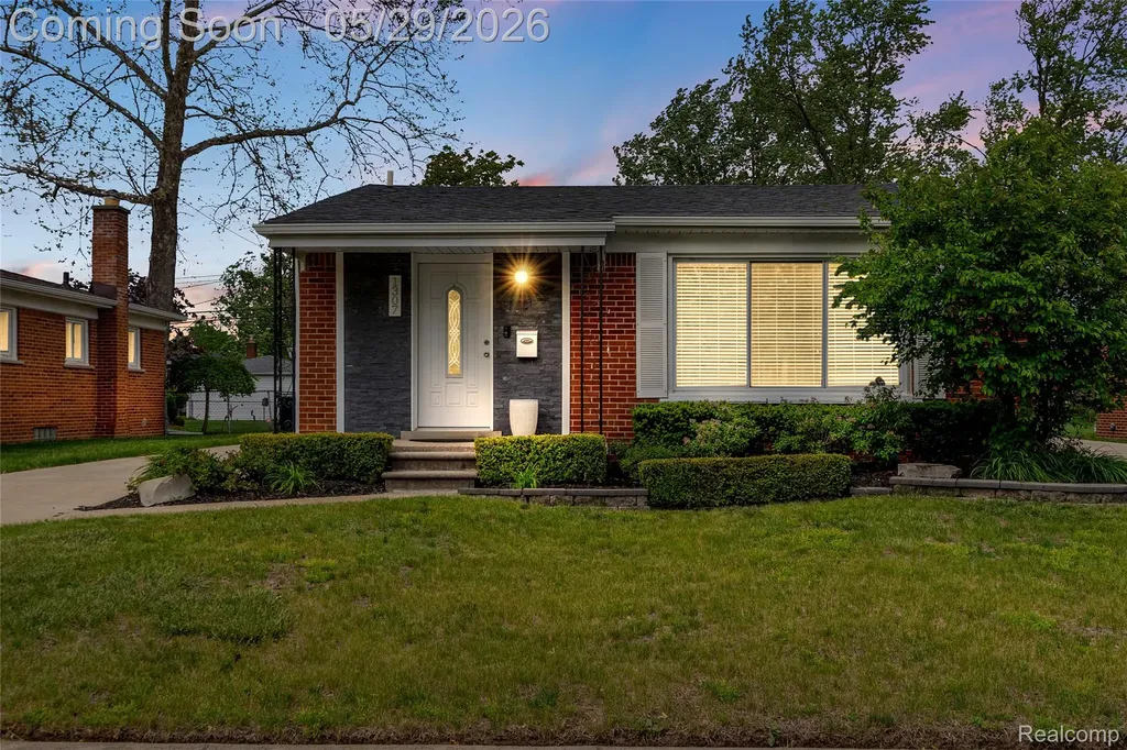 1307 Englewood Avenue Royal Oak City MI 48073