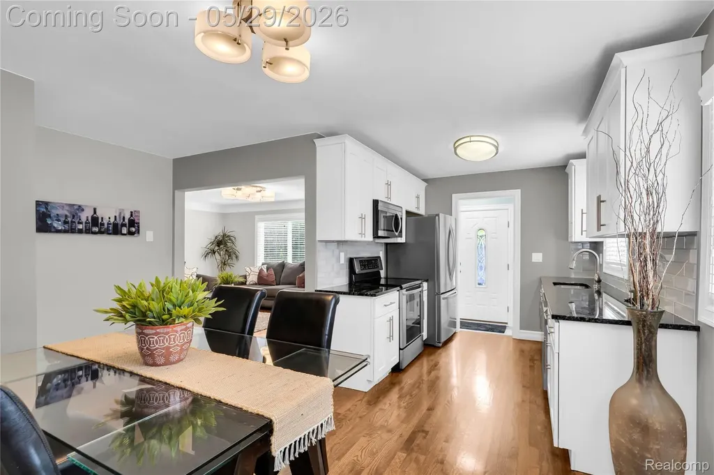 1307 Englewood Avenue Royal Oak City MI 48073
