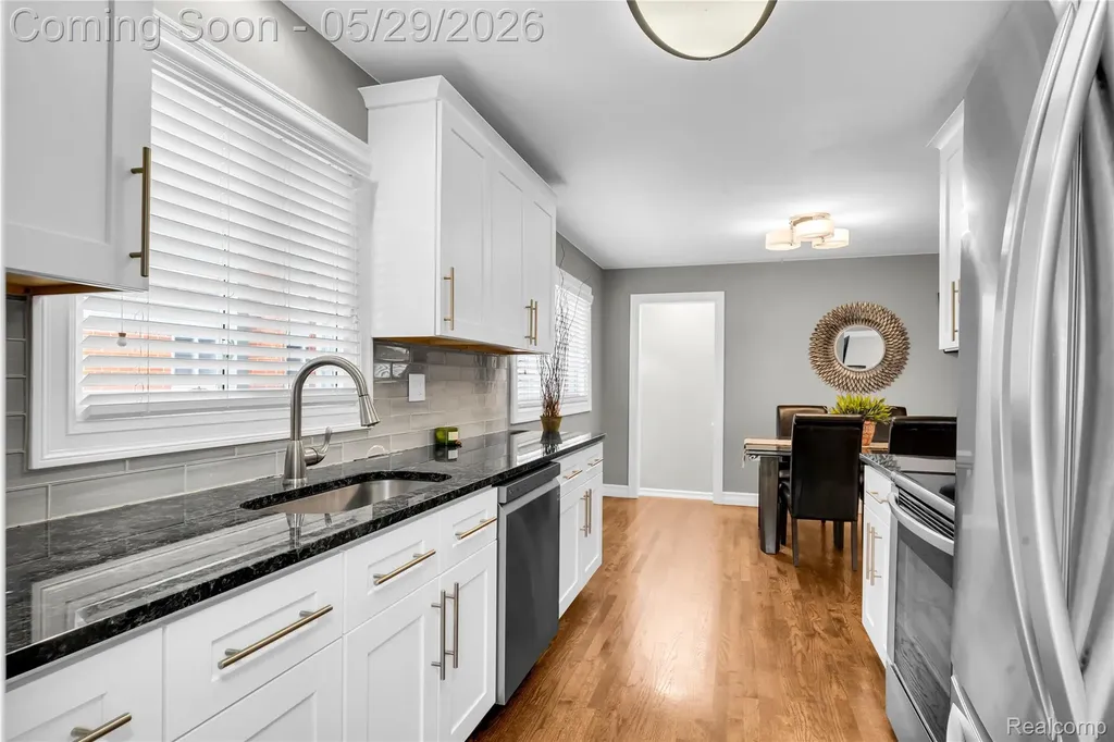 1307 Englewood Avenue Royal Oak City MI 48073