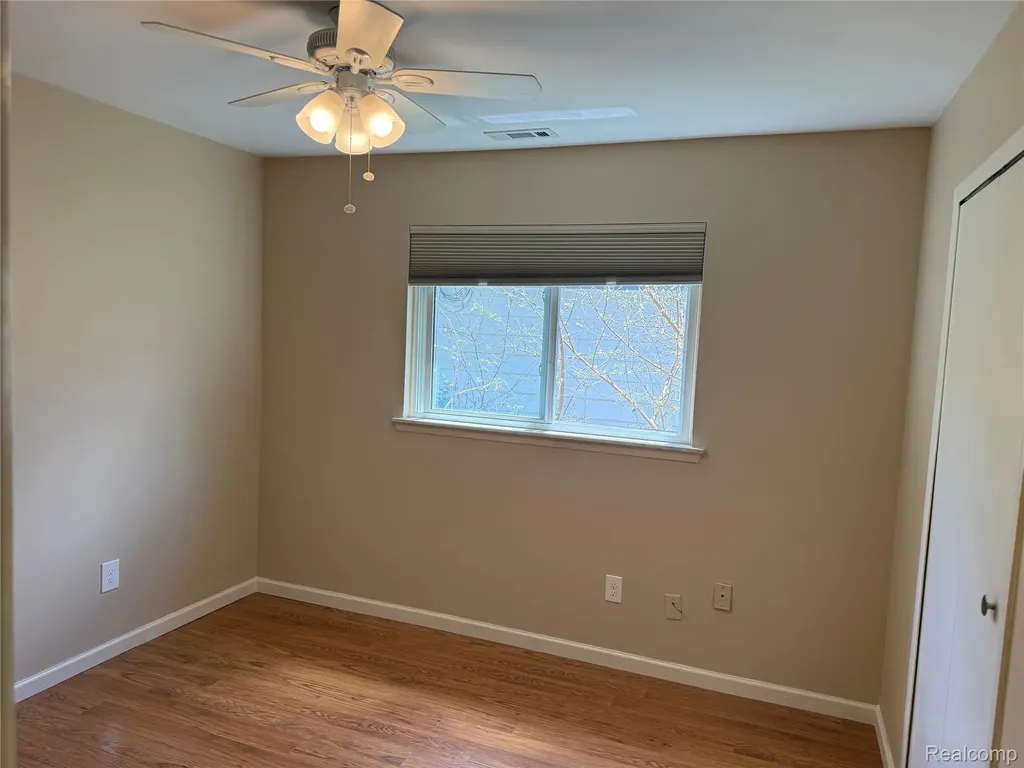 22017 Seminole Street Southfield City MI 48033