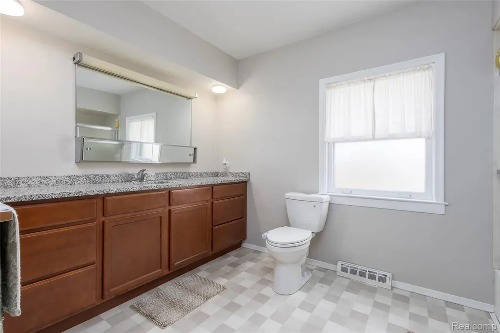 3409 Devon Road Royal Oak City MI 48073