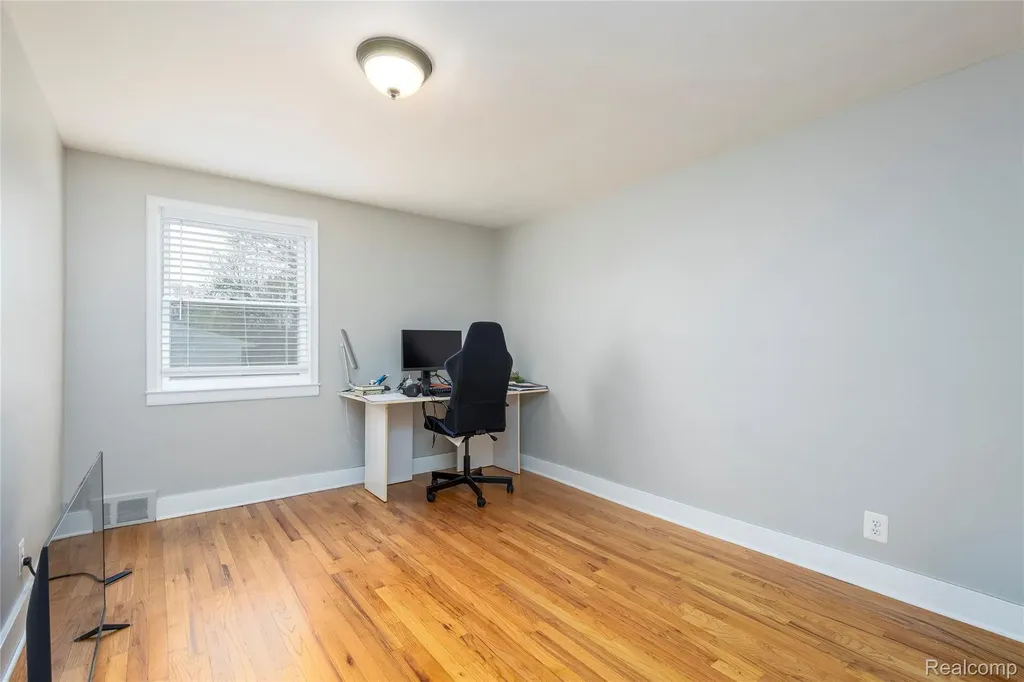 3409 Devon Road Royal Oak City MI 48073