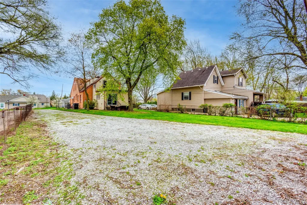 3409 Devon Road Royal Oak City MI 48073