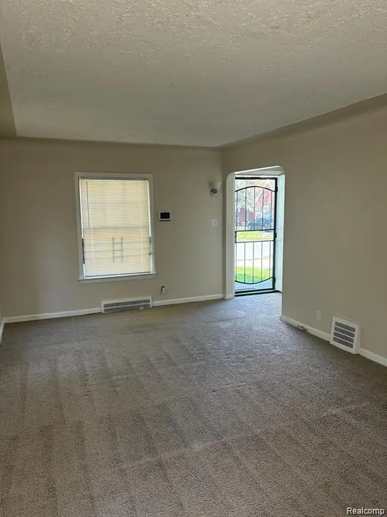 11632 Laing Street Detroit City MI 48224