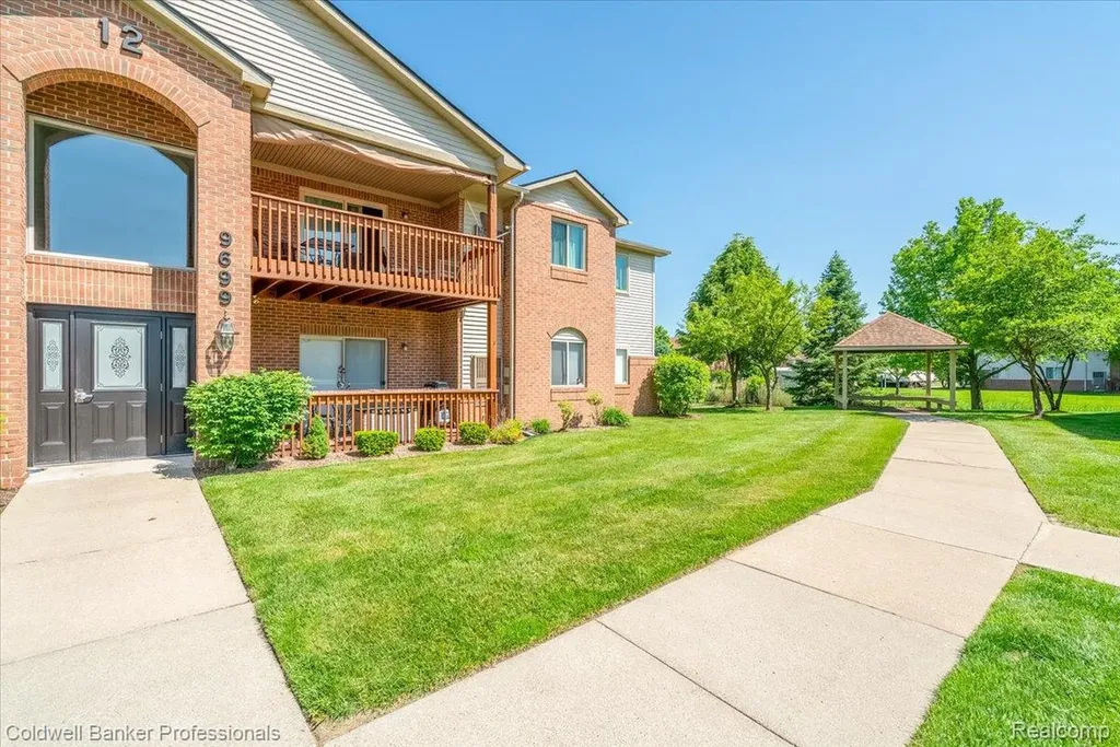 9683 Wildflower Court Van Buren Charter Township MI 48111