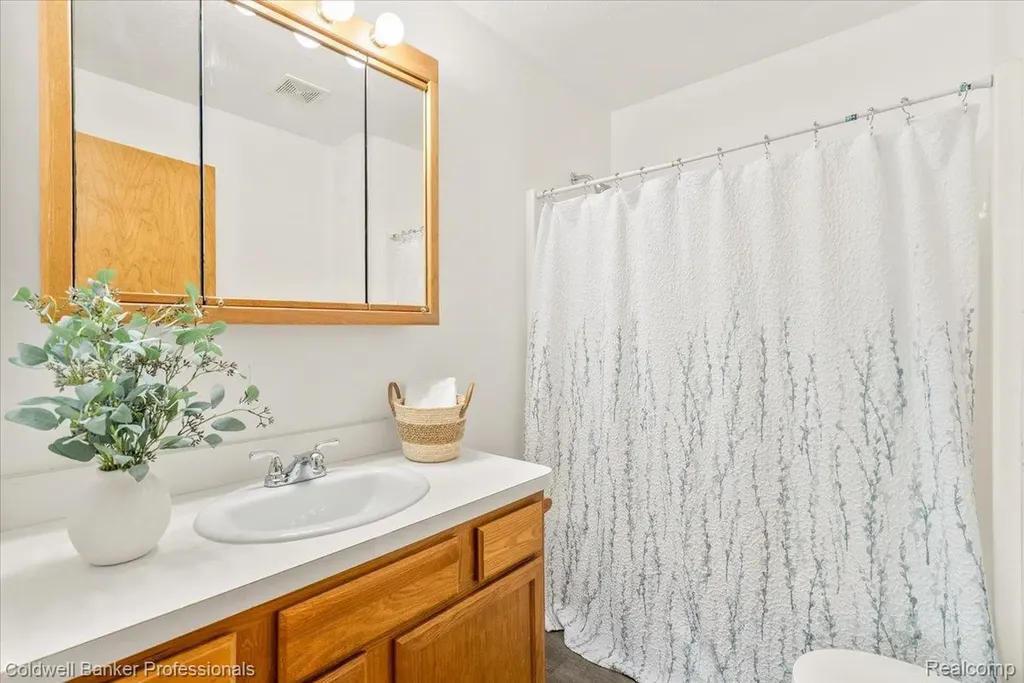 9683 Wildflower Court Van Buren Charter Township MI 48111