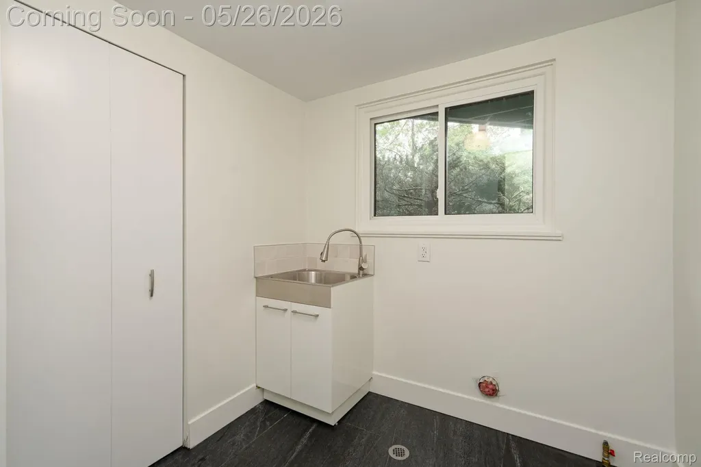 1907 Raymond Place Bloomfield Hills City MI 48302