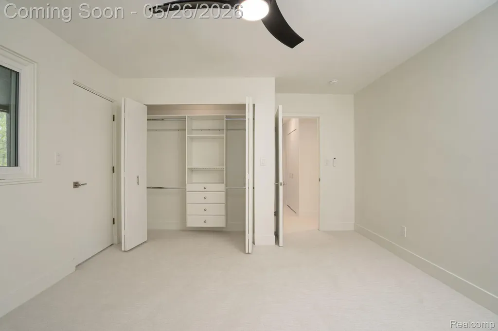 1907 Raymond Place Bloomfield Hills City MI 48302