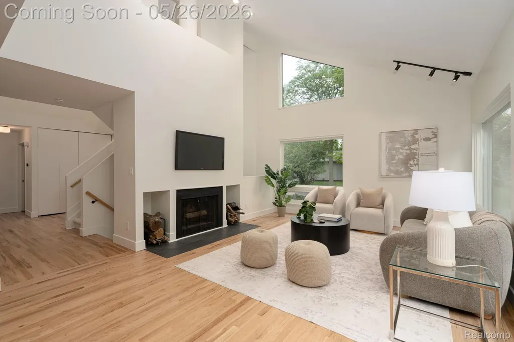 1907 Raymond Place Bloomfield Hills City MI 48302