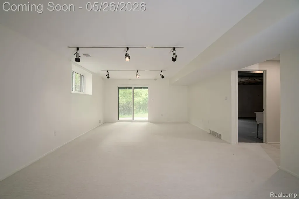 1907 Raymond Place Bloomfield Hills City MI 48302