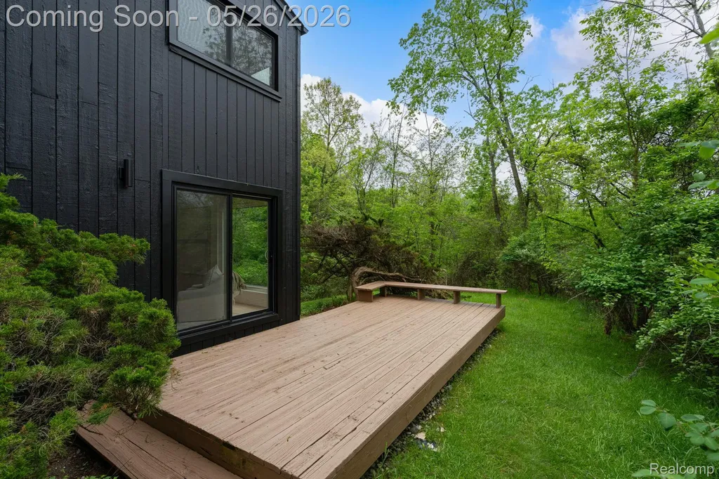 1907 Raymond Place Bloomfield Hills City MI 48302