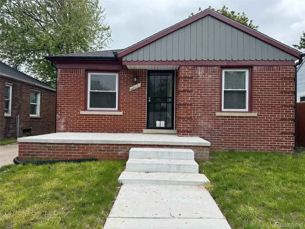 12621 Barlow Street Detroit City MI 48205