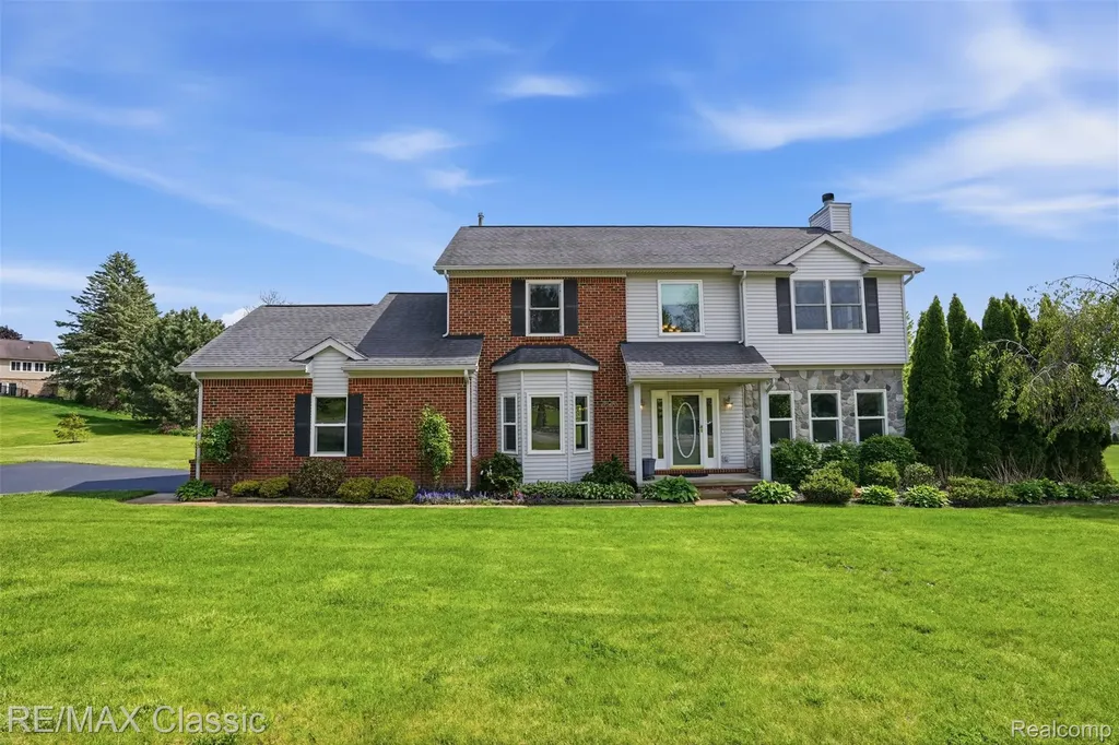 5500 Irene Boulevard White Lake Charter Township MI 48383