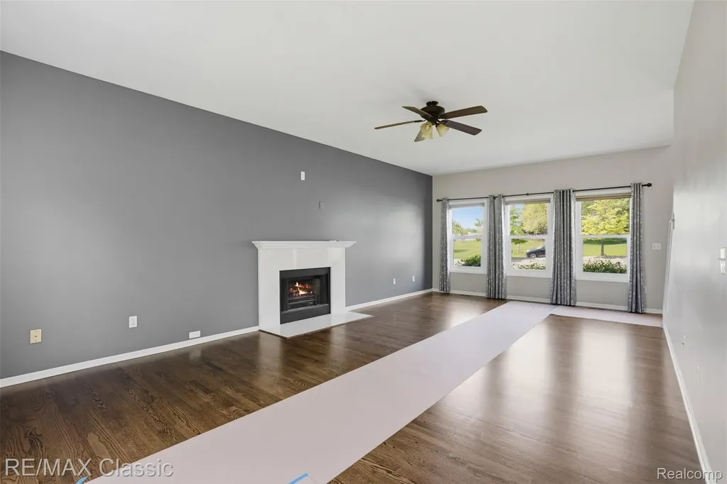 5500 Irene Boulevard White Lake Charter Township MI 48383