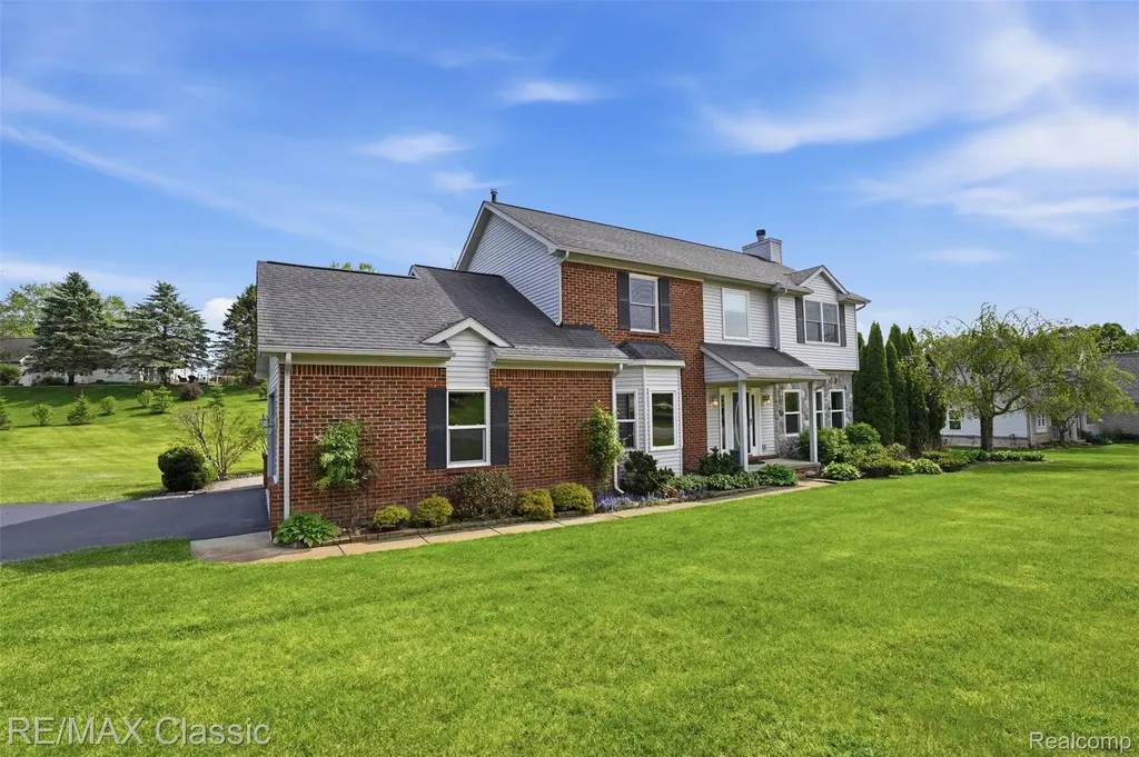5500 Irene Boulevard White Lake Charter Township MI 48383