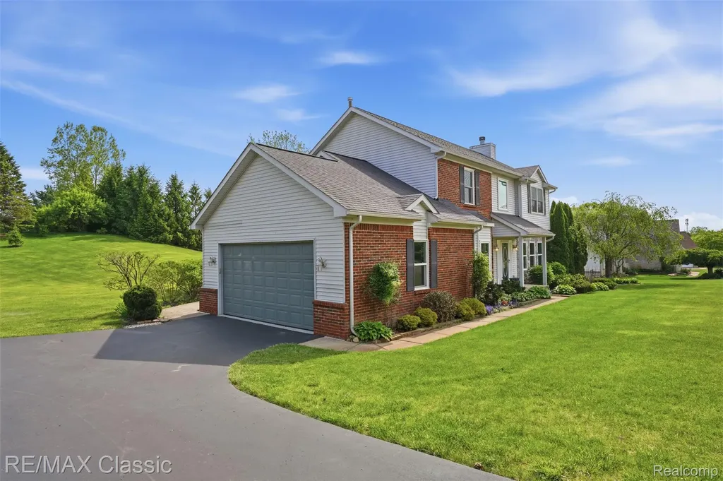 5500 Irene Boulevard White Lake Charter Township MI 48383