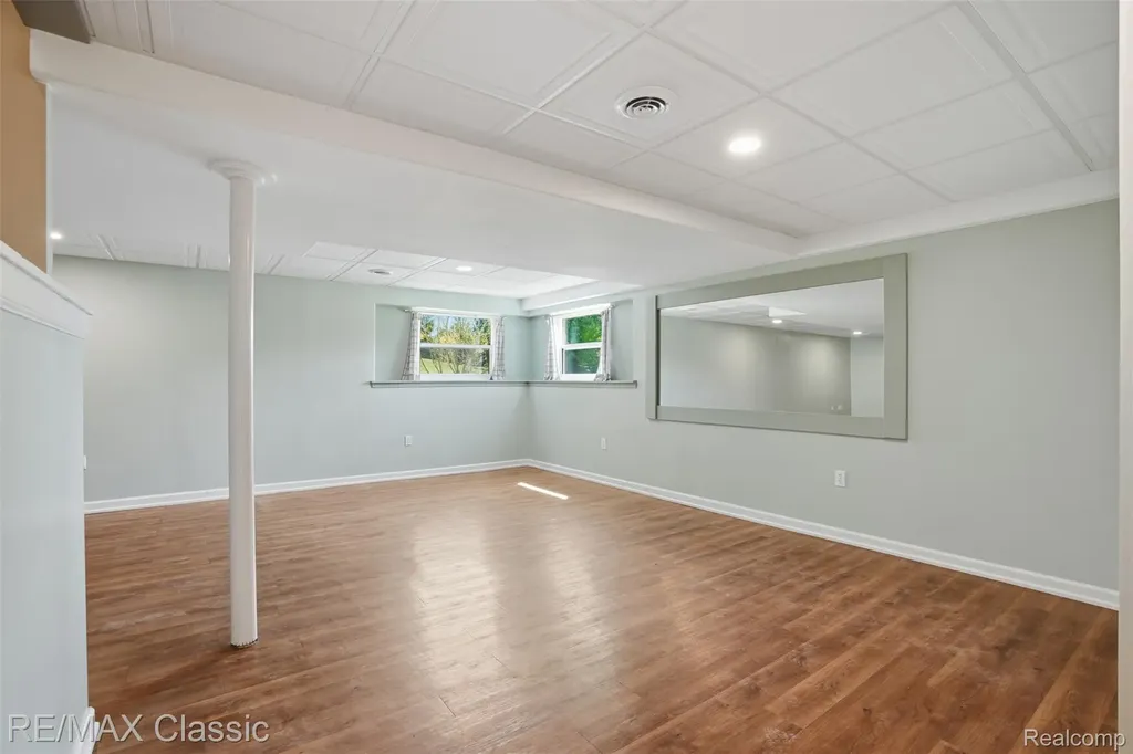 5500 Irene Boulevard White Lake Charter Township MI 48383