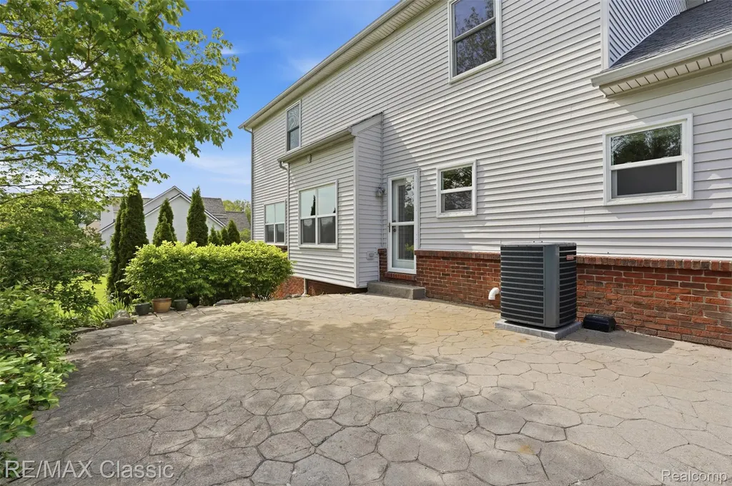 5500 Irene Boulevard White Lake Charter Township MI 48383