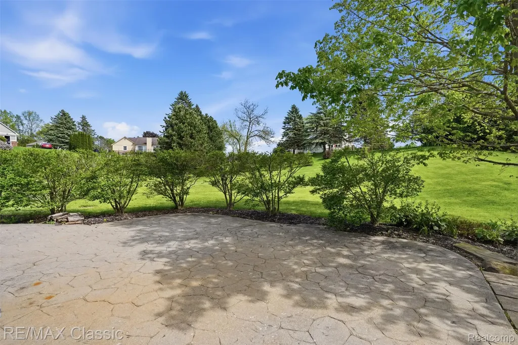 5500 Irene Boulevard White Lake Charter Township MI 48383