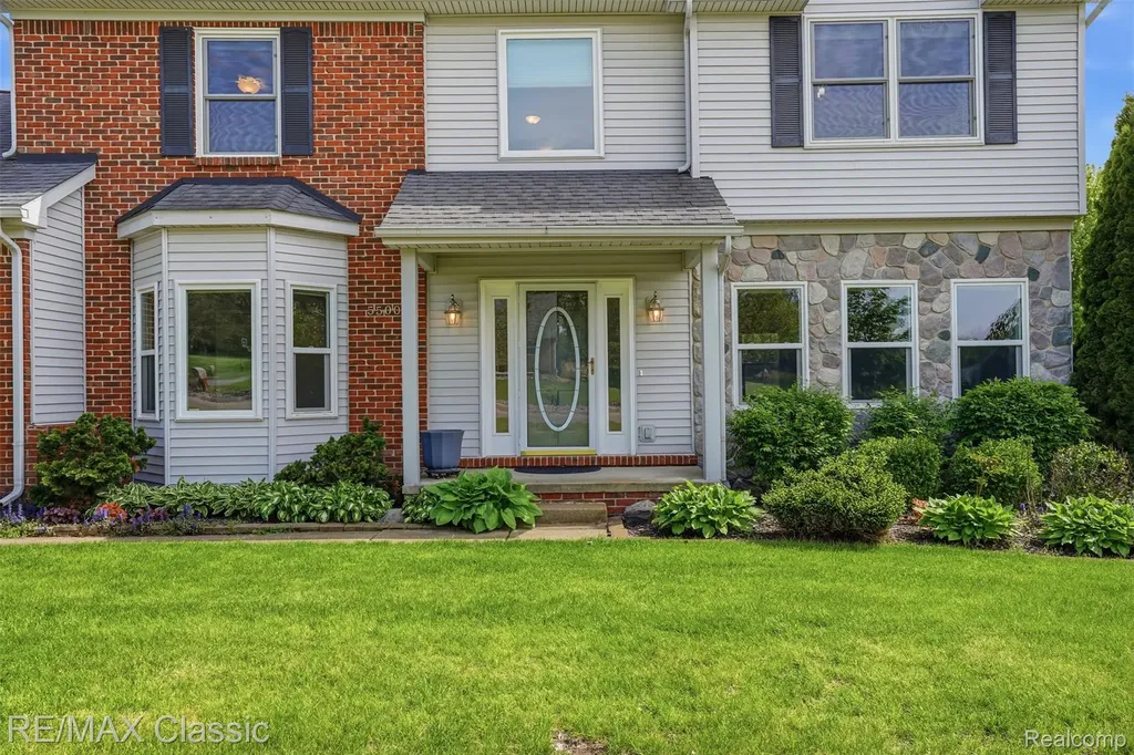 5500 Irene Boulevard White Lake Charter Township MI 48383