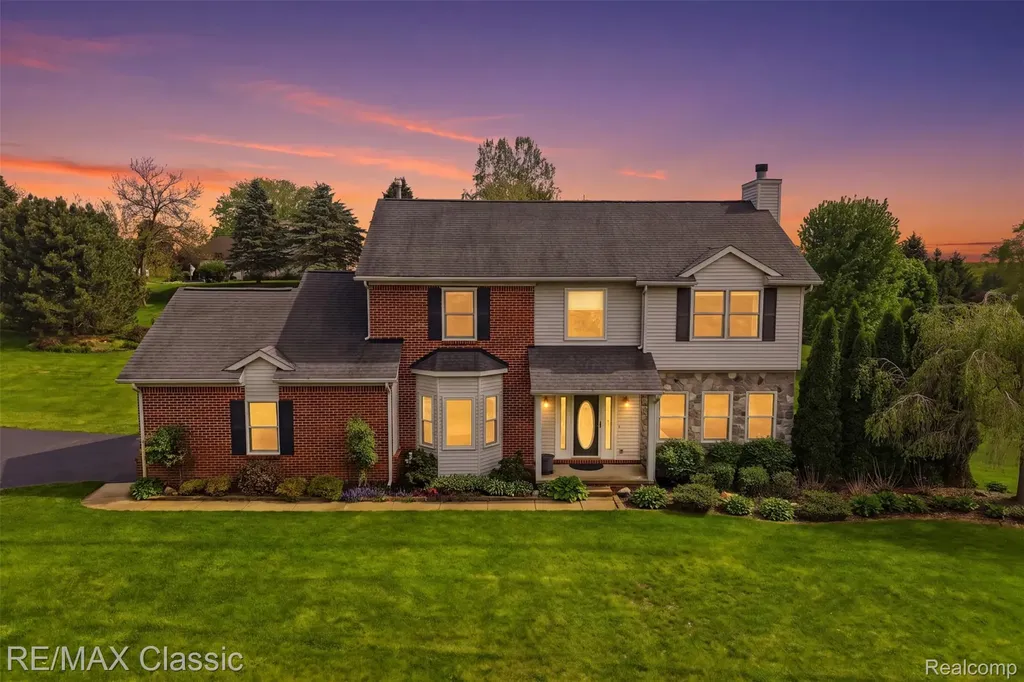 5500 Irene Boulevard White Lake Charter Township MI 48383
