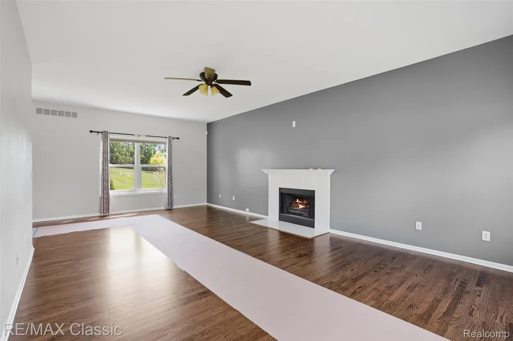 5500 Irene Boulevard White Lake Charter Township MI 48383